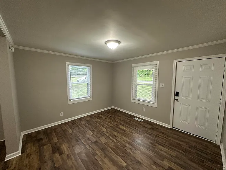 420 Airline Ave — Photo 9