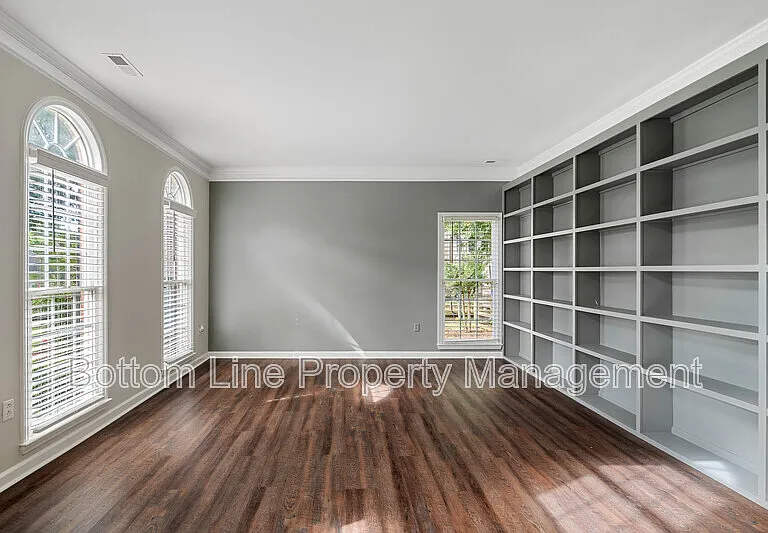 1500 Candlewyck Ct — Photo 5