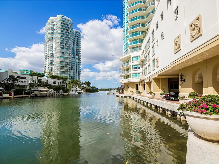 250 Sunny Isles Blvd #31 — Photo 10