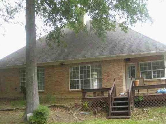 2nd image of 415 Brighton Ct