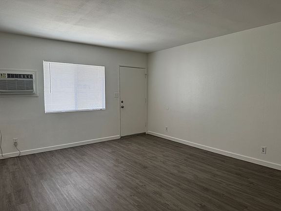 3rd image of 525 S Eremland Dr #527
