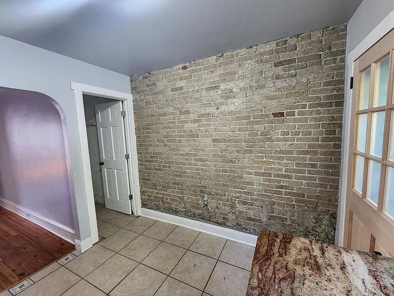 4147 Tower St — Photo 6