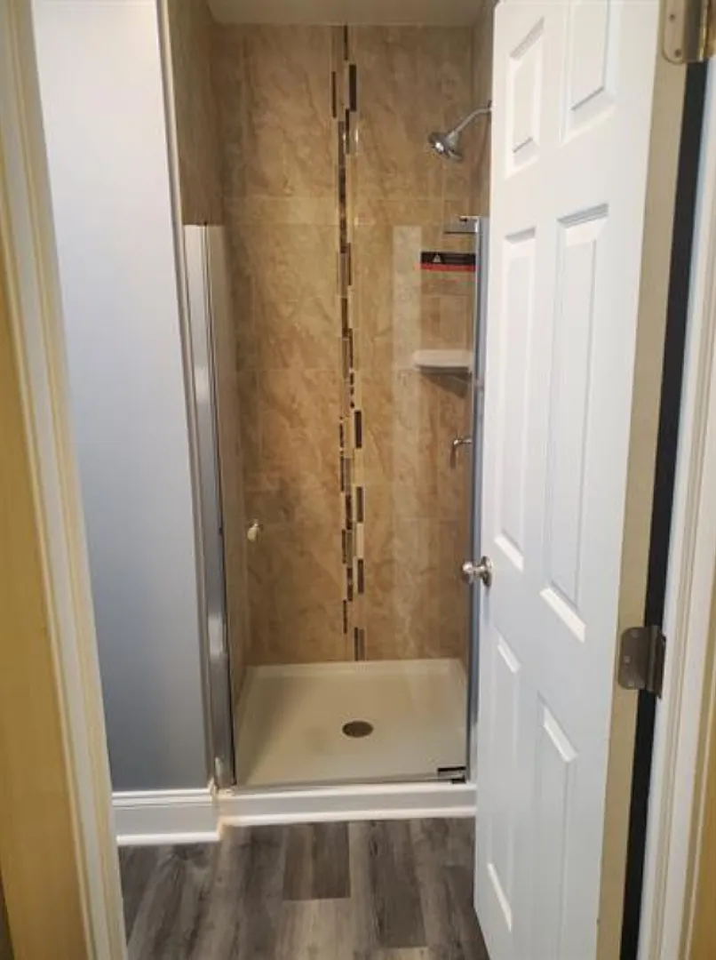 1607 Division St $750 Private Room (Private Bath) — Photo 2