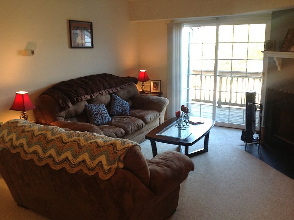 1st image of 6923 Victoria Dr #6923J