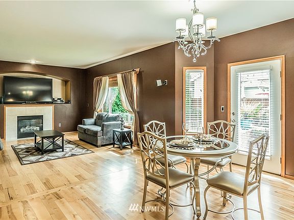 4th image of 2628 171st Avenue E