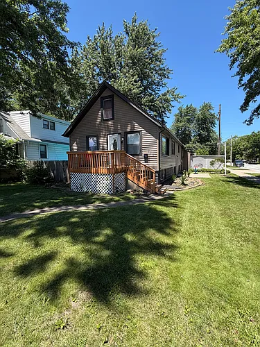 939 Cherry St Photo 1