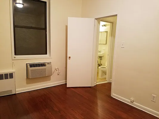 Rented by Compass | media 14