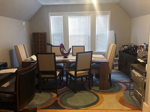 5th image of 230 Campbell Ave #3