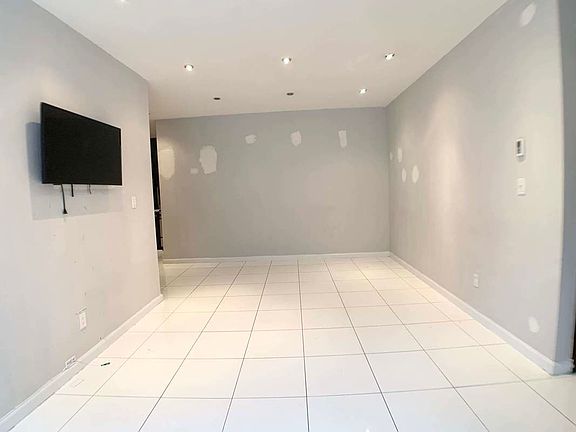 5th image of 350 Manhattan Ave APT 6G