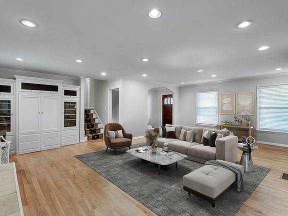 5th image of 1440 Diamond Head Cir