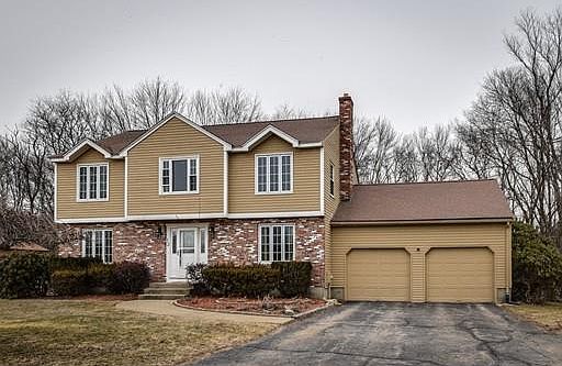 1st image of 12 Diane Dr