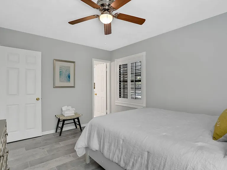 4636 Whimbrel Ln — Photo 25