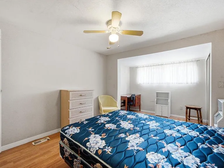 7505 Fairlane Ave — Photo 34