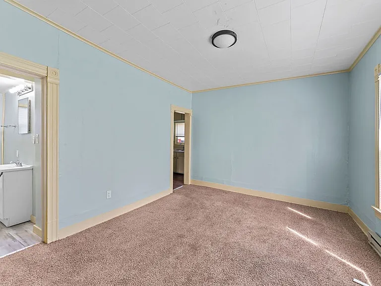1014 Wright St — Photo 4