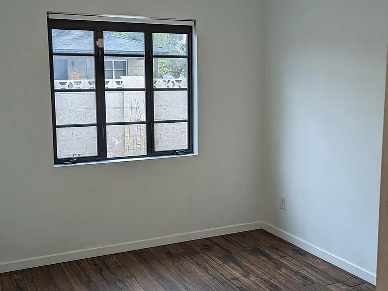 2101 W Osborn Rd — Photo 15