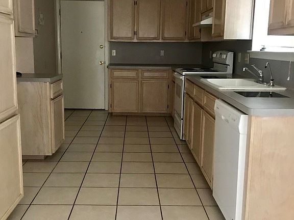 2nd image of 3417 Martin Ave