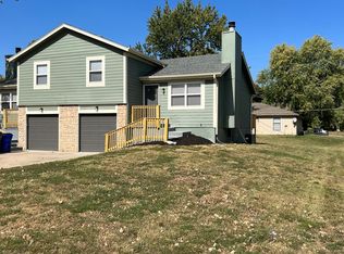 225 N Olathe View Rd #225, Olathe, KS 66061