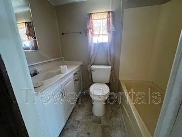 6605 W Blair St #2 — Photo 12