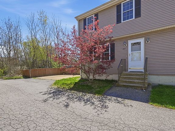 2nd image of 262 Stevens St