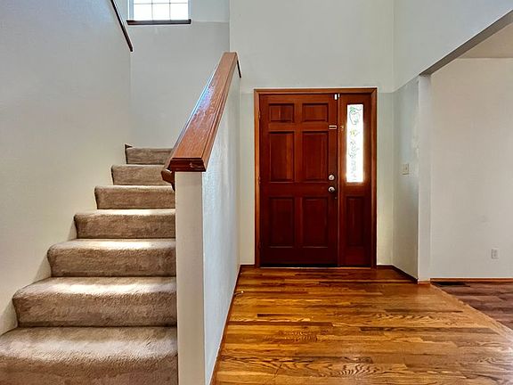 4th image of 1013 NW Calypso Cir