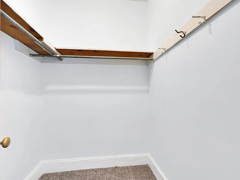 805 Pottsville St — Photo 13