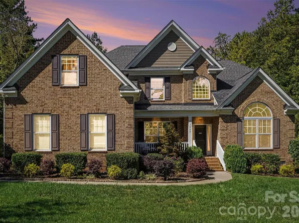 3065 Foggy Hollow Ln, Clover, SC 29710