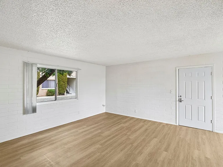 Catalina View Apartments — Photo 80