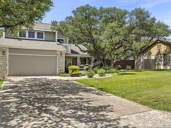 3rd image of 2026 Encino Vista St.