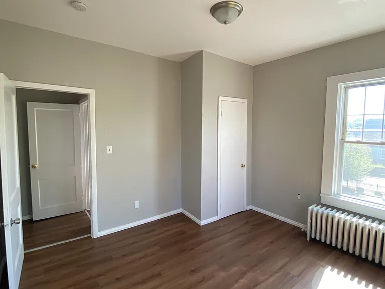 445-453 Albany Ave #C3 — Photo 2