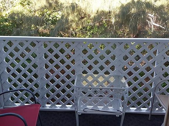 5th image of 605 Garland Cir