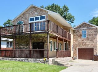 5904 Rega Dr, Toledo, OH 43623