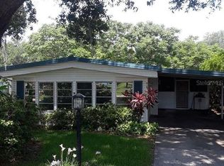 919 Silver Oak Ave, Lady Lake, FL 32159