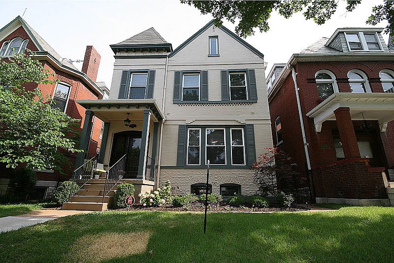 1st image of 3807 Hartford St