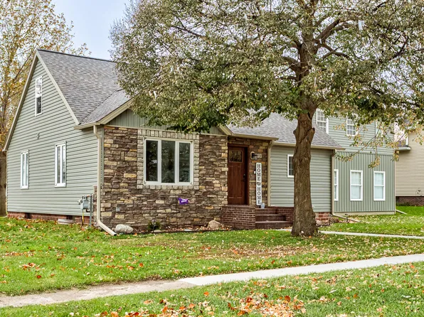 208 SE 2nd St, Ogden, IA 50212