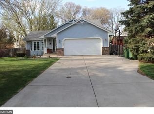 1905 130th Ln NW, Coon Rapids, MN 55448