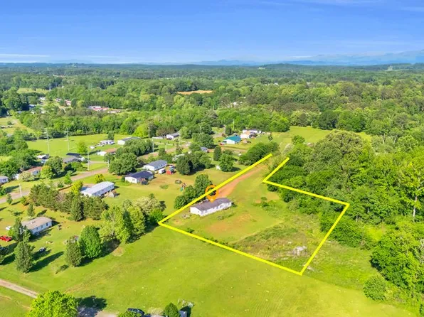 3250 Rolling Meadows Rd NW, Dalton, GA 30721