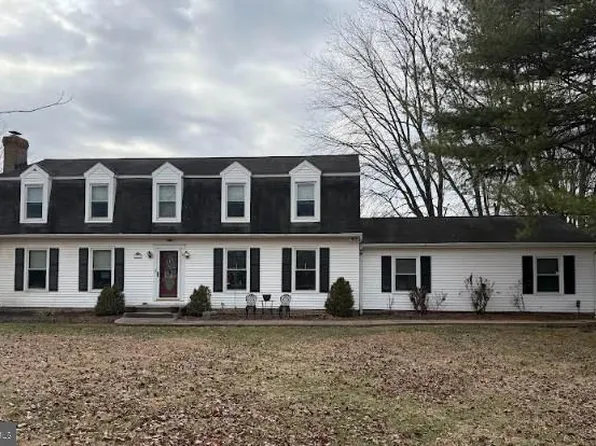 12607 Fitzwater Dr, Nokesville, VA 20181