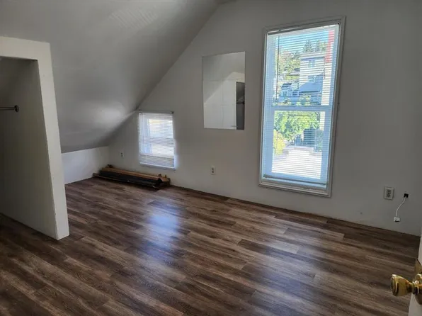 5415 6th Ave NW, Seattle, WA 98107