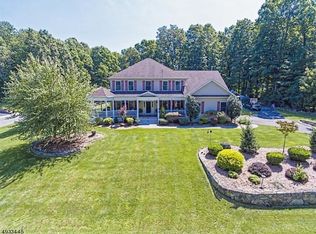 7 Eagles Nest Rd, Green, NJ 07860