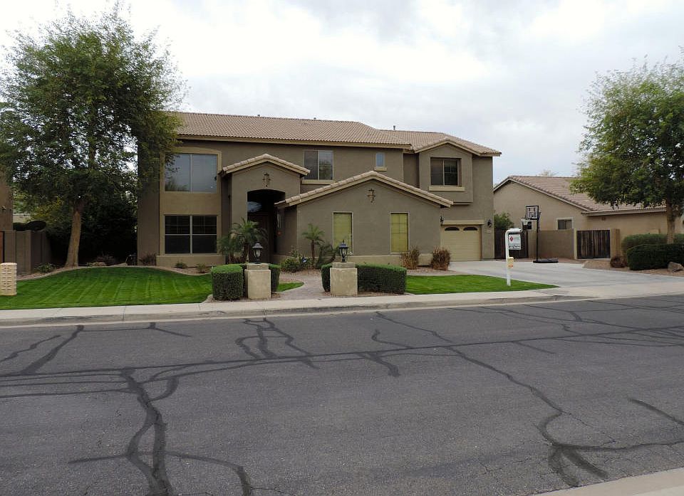 1st image of 2391 E Coconino Dr