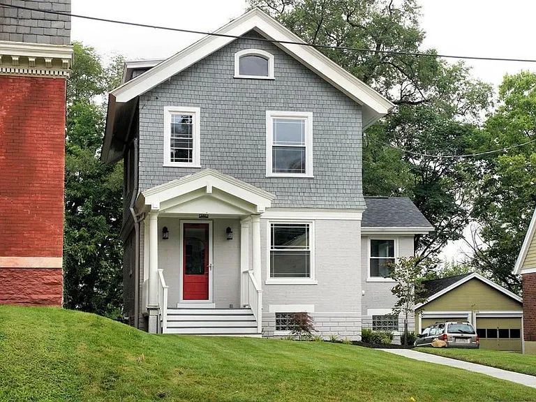 2965 Deckebach Ave — Photo 2