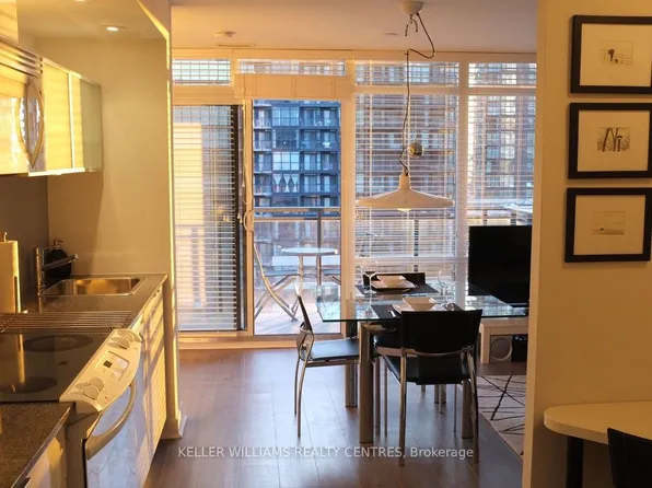 4 E Spadina Ave #K-1220, Toronto, ON M5V 3Z9