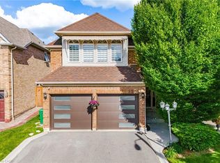 5275 Ruperts Gate Dr, Mississauga, ON L5M 5W3