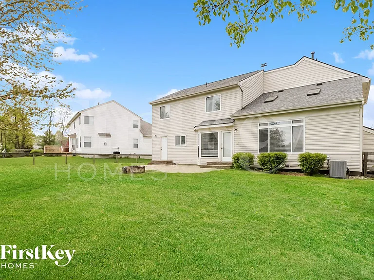 1249 Timber Ridge Ct — Photo 15