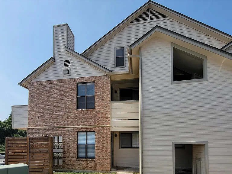 2500 Burleson Rd #210 — Photo 1