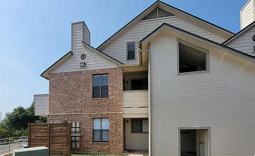 2500 Burleson Rd Photo 1