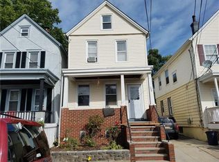 300 Ridgeley St, Perth Amboy, NJ 08861