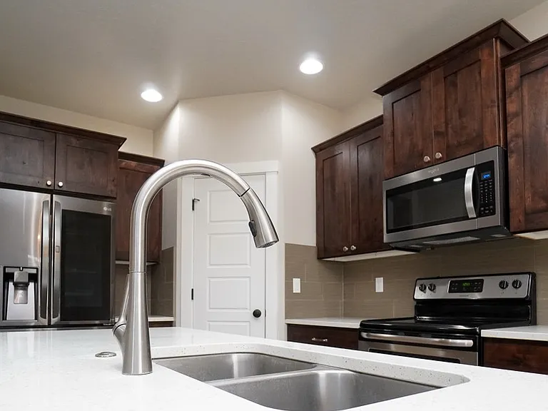 1187 W Davenport St — Photo 16