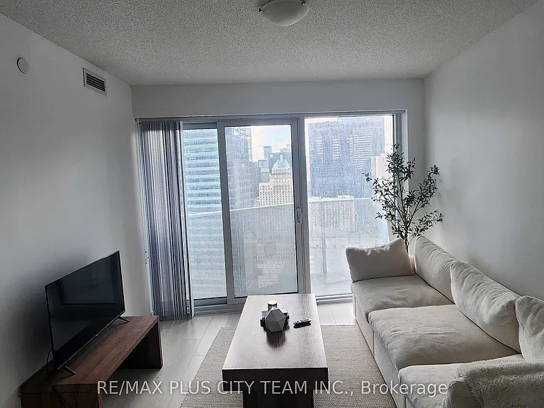88 Harbour St #3403 — Photo 6