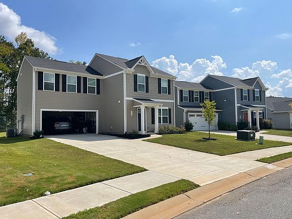 3rd image of 584 Eden Hall Rd